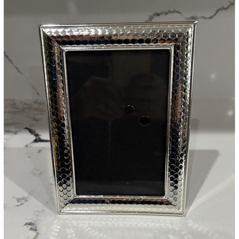 Sheffield Home Silver Tone Metal Honeycomb Texture 5x7 Photo Frame 6x8 Frame